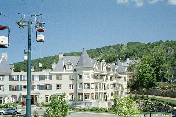 The lower set of cable cars