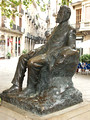 Statue in Pla&ccedil;a de Sant Josep Oriol